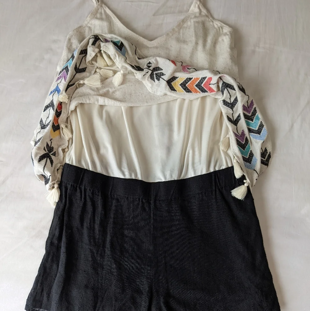 Judith March Linen Blend Spaghetti Strap Romper Tassel Hemline Small - Picture 3 of 11